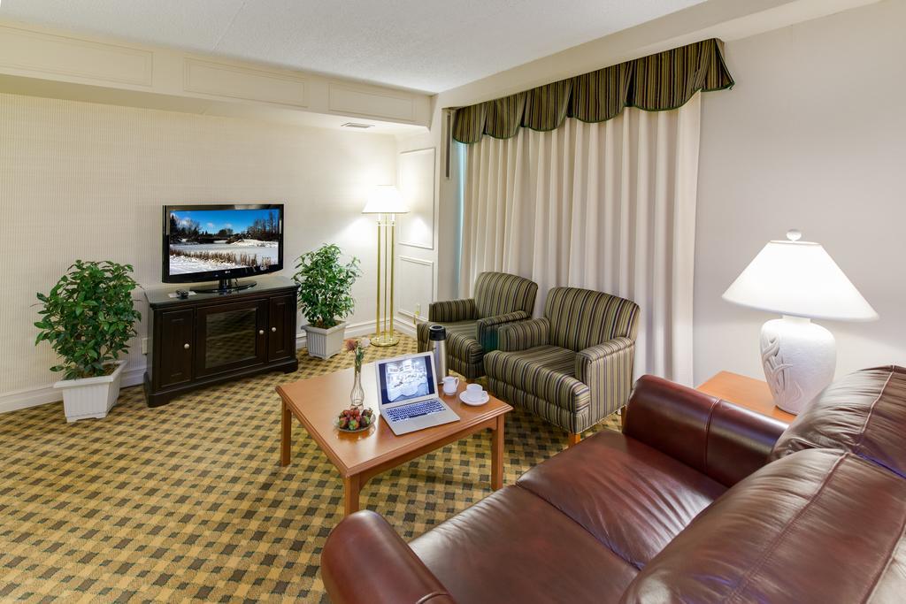 Black Knight Inn Red Deer Phòng bức ảnh